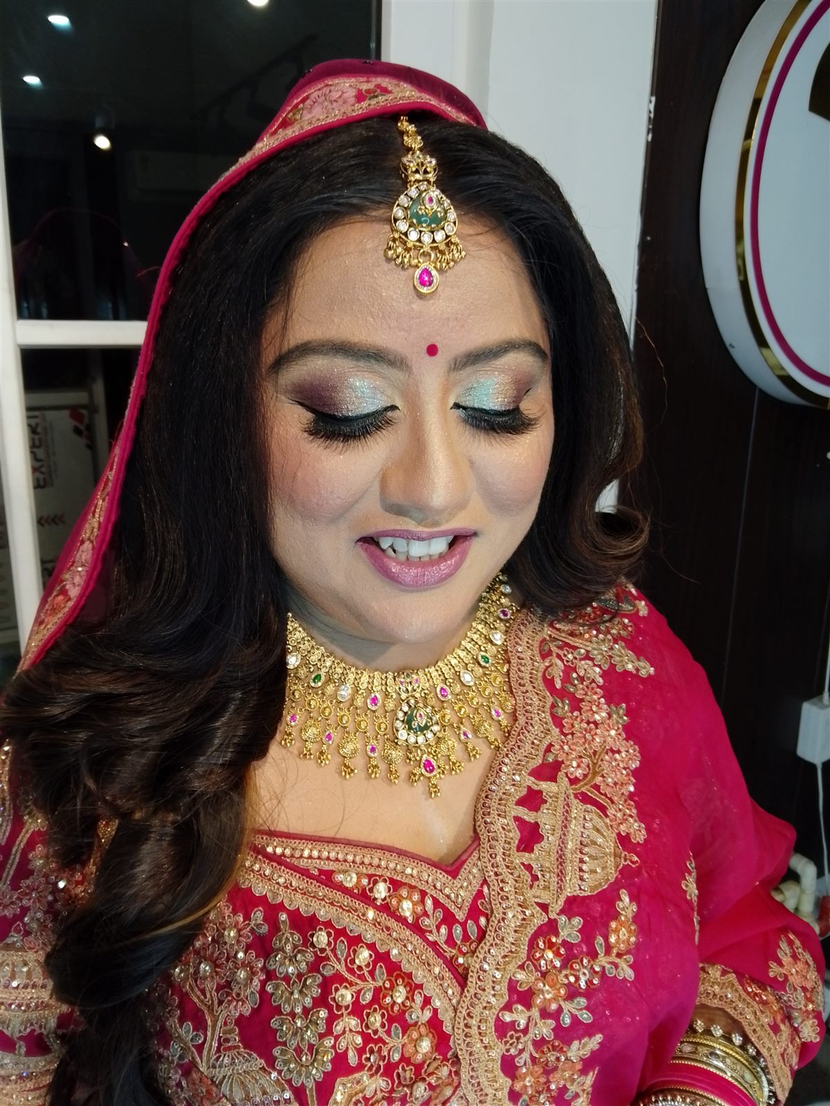 Signature bridal jewellery close-up